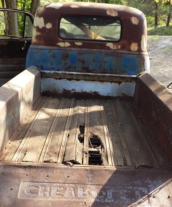 1953 chevy truck bed-rotted