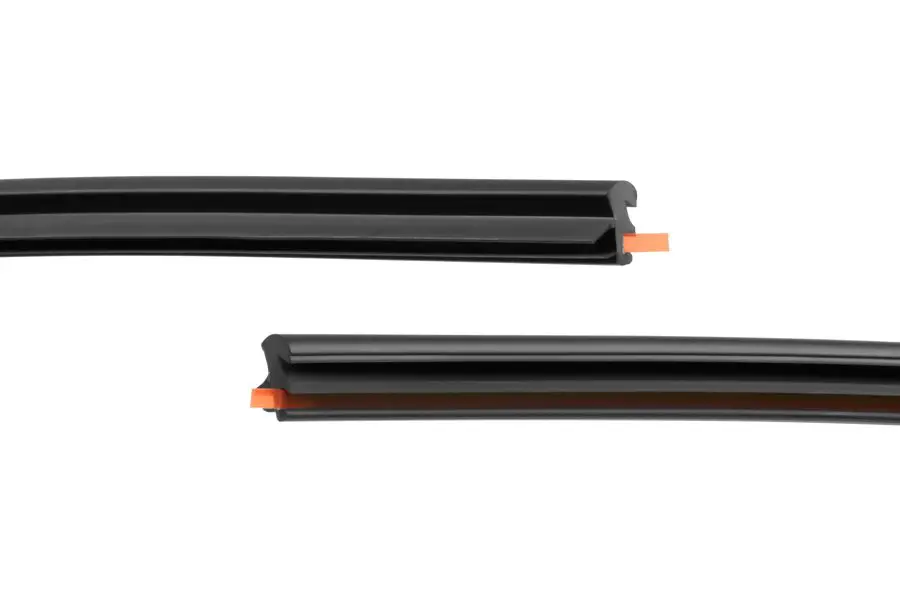 2007-2008 Hyundai Santa Fe Windshield Molding With Rain Channel - Image 2