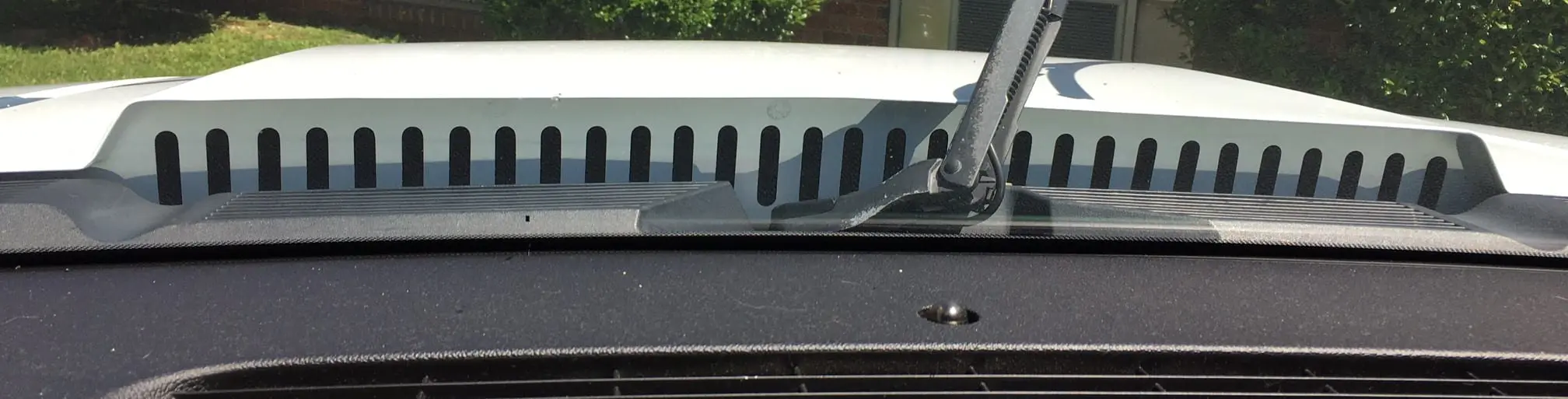 2007-2014 Chevy Tahoe Cowl Hood rear view