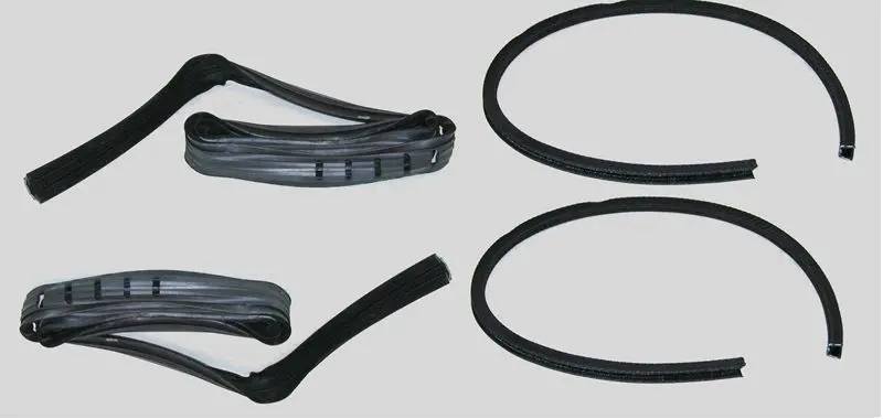 Jeep CJ and Scrambler Movable Vent Glass Run Kit.jpg