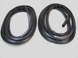 Ford Ranger Dr Door Seal Kit.jpg