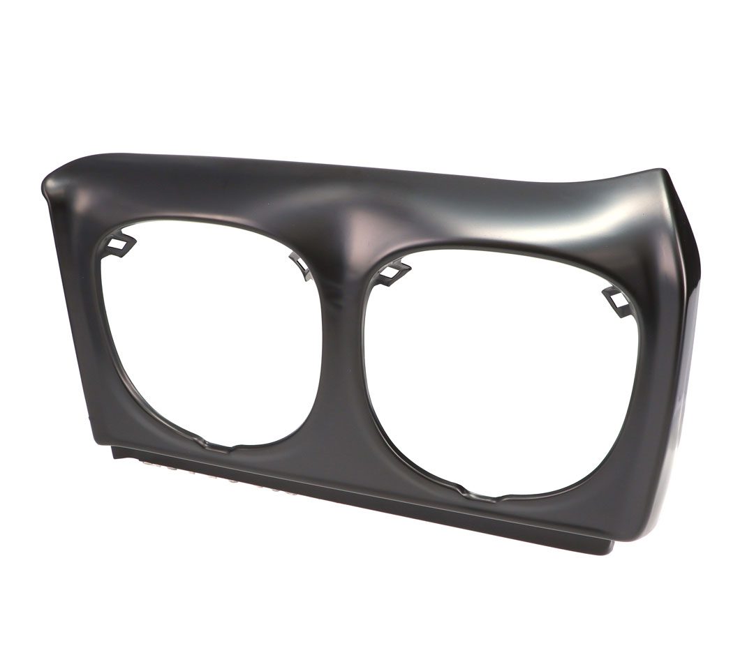 1970 Chevrolet Chevelle Fender Extension/Headlight Surround