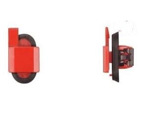 GM Red Nylon Door Sill Plate Retainer 17 x 24mm Top Head